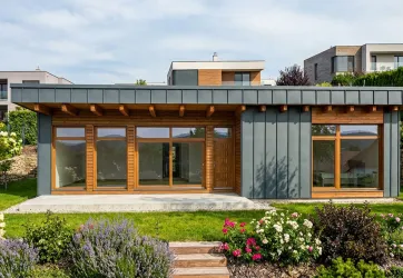 789-Z-HOUSE-PLECH-2K-FRONT-1