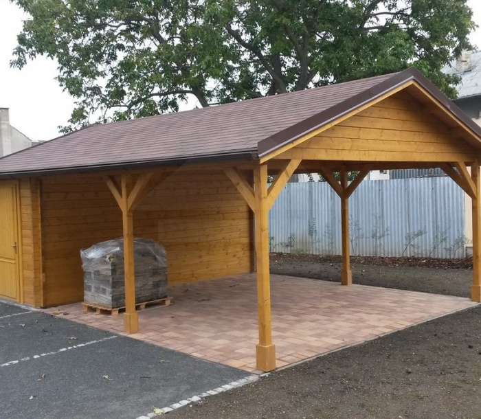 Carport in Hulín